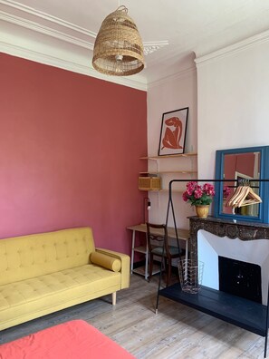 Living area - Appartement Marseillais Typique Cosy et Coloré au Pied du Métro (Marseille)