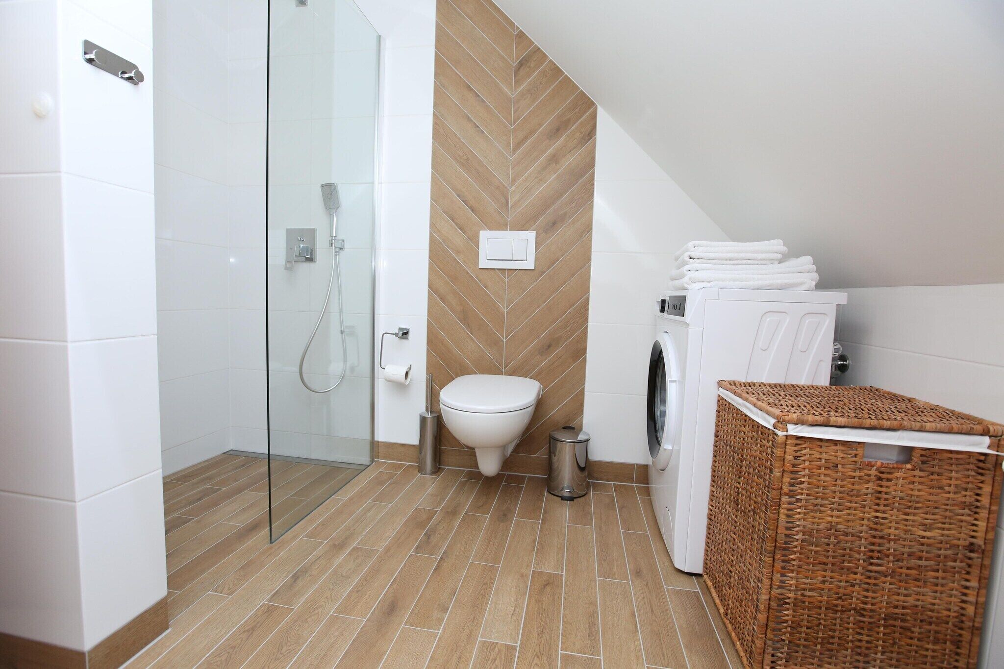 Douche, serviettes fournies