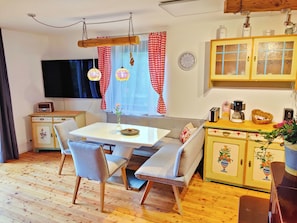 Apartment | Dining