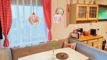 Apartment | Dining