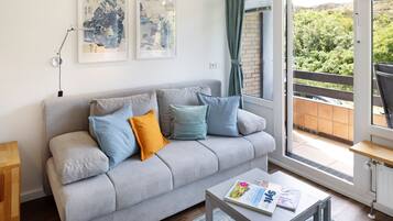 Fernseher, Tischtennisplatte