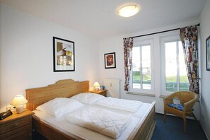 1 habitación y cuna de viaje 