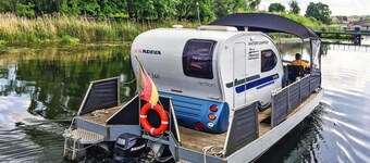 Hausboot auf der Peene, Demmin