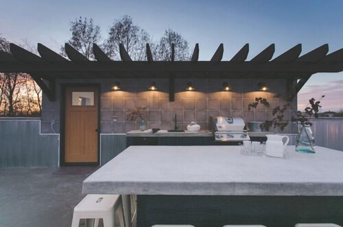 The Dwelling Apt 2 | Rooftop Terrace w/ Grill + Fire Pit!