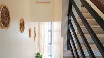 43-inch Smart TV with digital channels, Netflix, Hulu