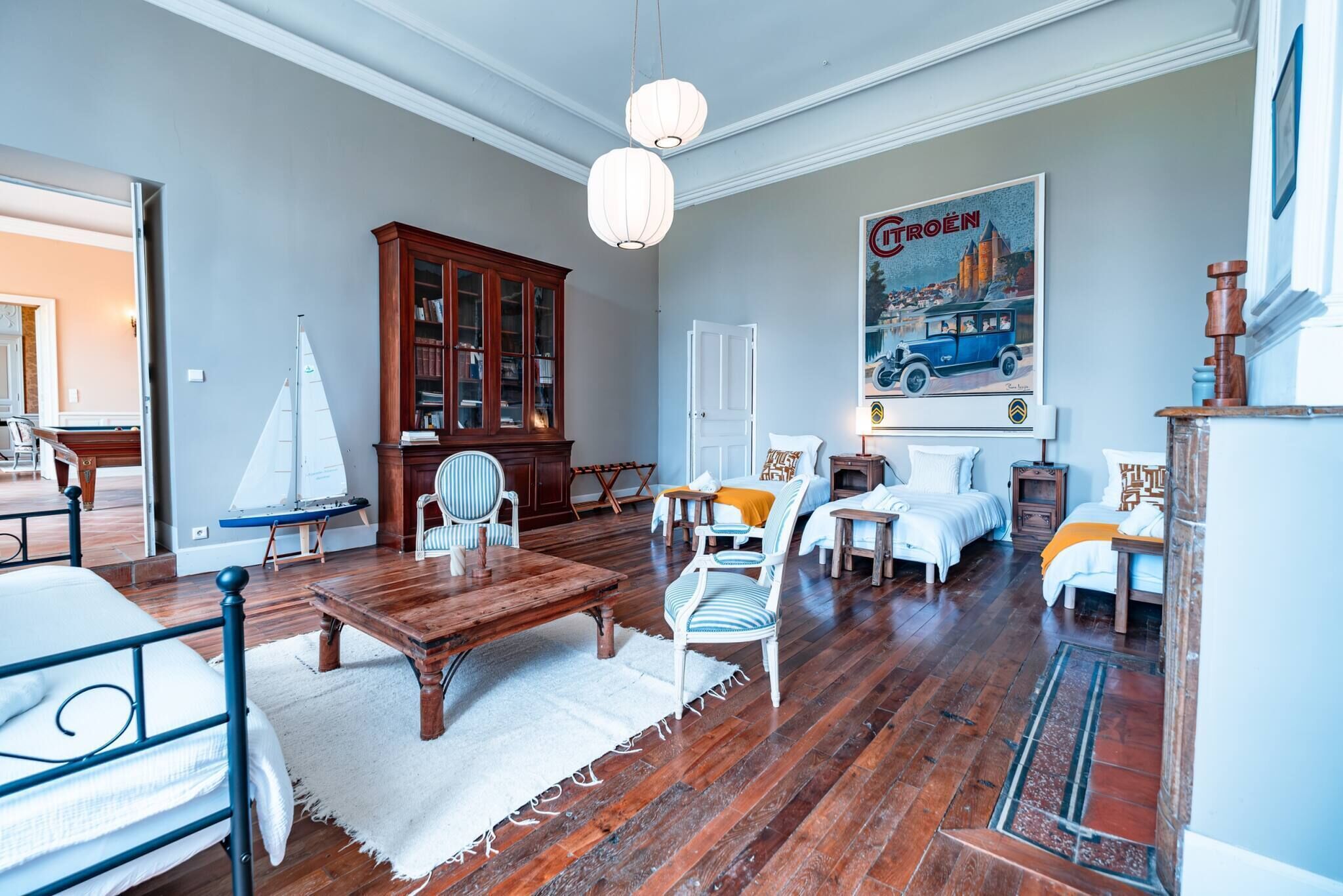 6 bedrooms, iron/ironing board, free WiFi, bed sheets