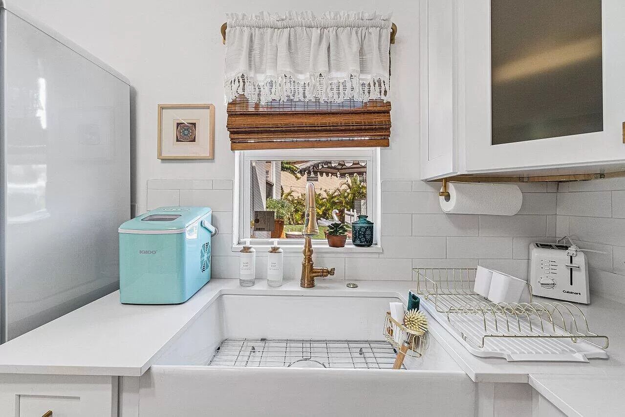 Refrigerador, horno, placa de cocina, lavavajillas