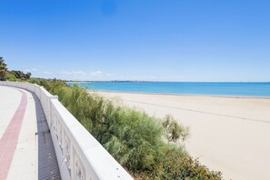 Vlak bij het strand