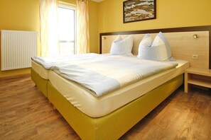 3 chambres, lit parapluie, Wi-Fi gratuit, draps fournis