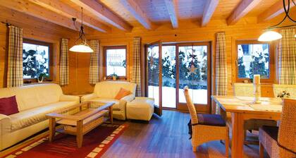 Chalet dans les Alpes de KitzbĂŒhel proche randos