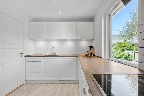 Réfrigérateur, four, plaque de cuisson, lave-vaisselle