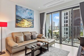 Phòng Suite Presidential, 3 phòng ngủ, quyền sử dụng Club Lounge, quang cảnh thành phố | Bộ trải giường bằng vải cotton Ai Cập, bộ đồ giường cao cấp