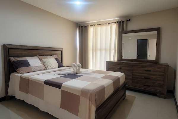 2 bedrooms, iron/ironing board, WiFi (free), bed sheets