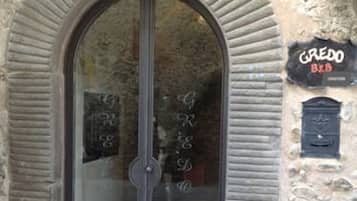 ด้านหน้าที่พัก