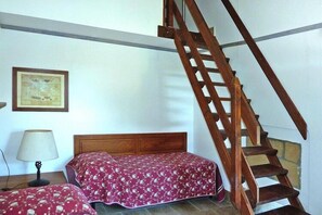 3 bedrooms, travel cot, free WiFi