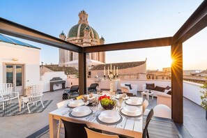 Outdoor dining - Casa Reina – Trapani Centre (Trapani)