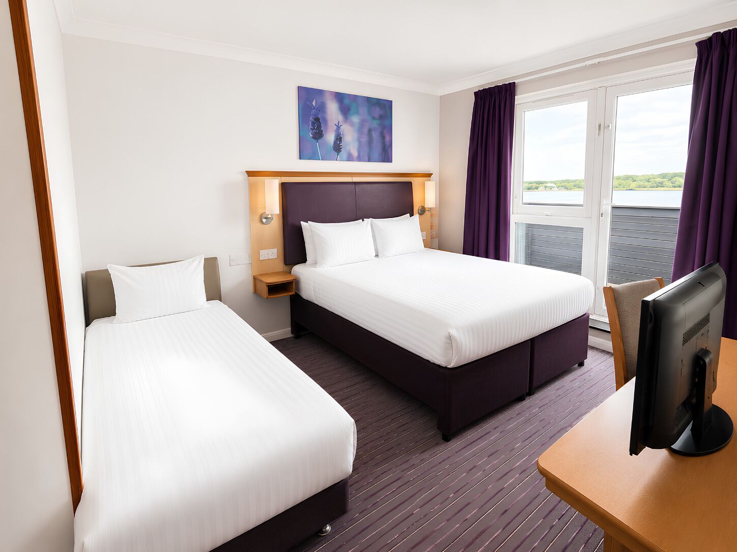 Desk, free WiFi, bed sheets