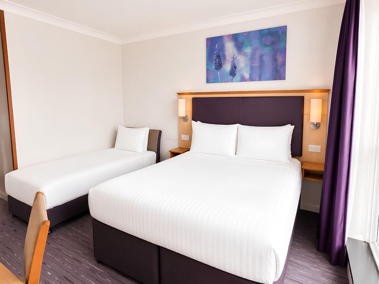 Desk, free WiFi, bed sheets
