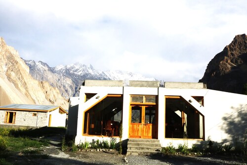 Montvale Resort Passu