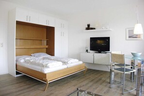 1 habitación y cuna de viaje 