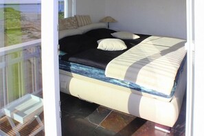 2 bedrooms, Internet