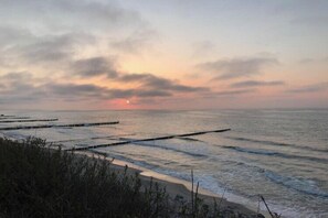 Beach nearby - Comfortable holiday homes, pool, sauna, jacuzzi (Osieki)