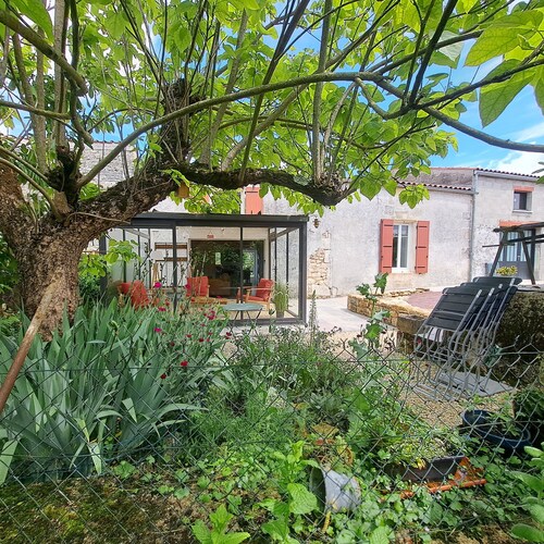 Au Pas de Velours 
Gite 3* au coeur de la Saintonge Romane en Charente-Maritime