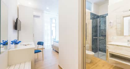 4 Stelle Housing - Rooms and Apartments by Wonderful Italy