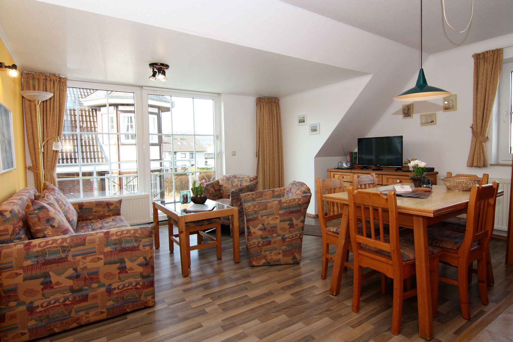 Smart-TV, Tischtennisplatte