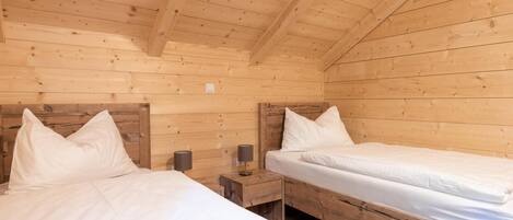 4 bedrooms, travel cot, free WiFi