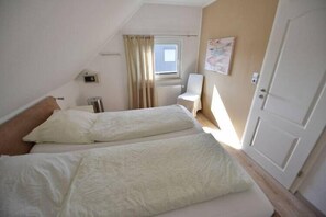 2 habitaciones, cuna de viaje y wifi gratis 