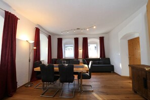 Dining - Apartment in Fügen near Spieljochbahn (Fügen)
