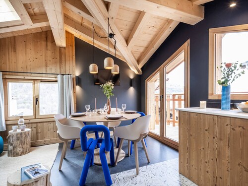 Maison Rénovée pour 6 Pers. à 2 km des Pistes avec Balcon et Skiroom