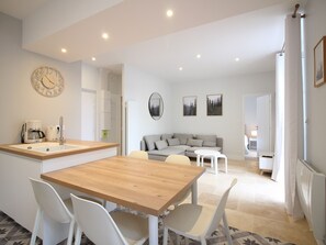 Interior - Beautiful T3 apartment with terrace and Wi-Fi in the center of La Bourboule (La Bourboule)