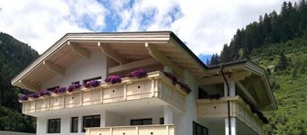 Apartment in Stubai Alps with SuperCard