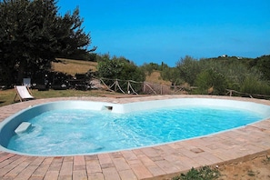 Pool - Gabicce Mare Flat for Six Guests (Gabicce Mare)
