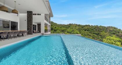 New Gated Home - 6 Suites - Vacation Planning Included!