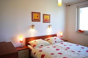 2 bedrooms, free WiFi, bed sheets - Apartment in Ustka near Baltic Sea Beach (Ustka)