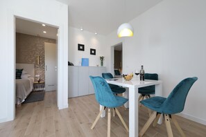 Dining - Apartment in Ugljan with Beach and Pool (Preko)