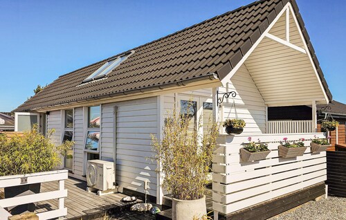 Beautiful home in Otterup with WiFi