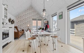 Interior - Beautiful home in Otterup with WiFi (Otterup)
