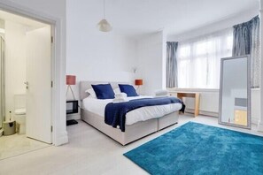 6 bedrooms, free WiFi, bed sheets
