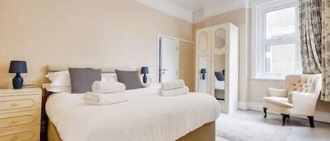 Family Villa | 6 bedrooms, free WiFi, bed sheets