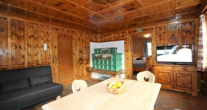 Bauernhof in Tobadill mit Bergblick