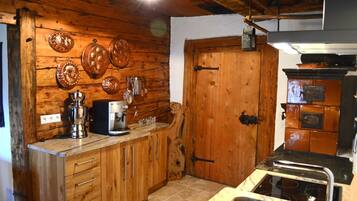 Réfrigérateur, four, plaque de cuisson, lave-vaisselle