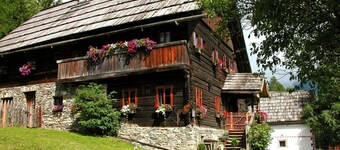 Farmhouse in Weißpriach near Mountain Lakes