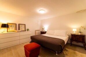 อพาร์ทเมนท์ | 2 ห้องนอน, เตารีด/โต๊ะรีดผ้า, เปล/เตียงเด็กอ่อน, Wi-Fi ฟรี