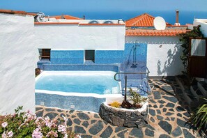 Pool - Apartment in El Tanque with garden (El Tanque)