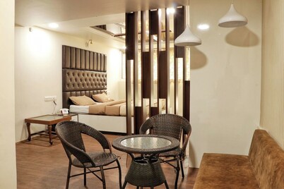 DeSanthosh Residency