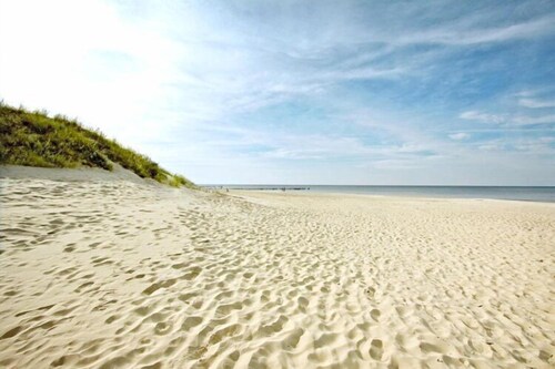 Comfortable wooden holiday homes near the beach